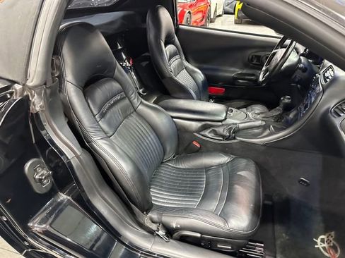 Used 2002 Chevrolet Corvette Convertible w/ Preferred Equipment Group2 RWD image 13
