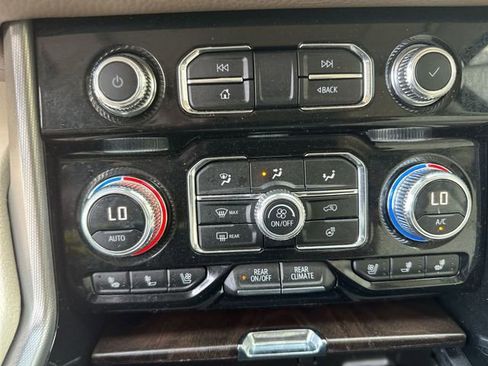 Used 2023 GMC Yukon XL Denali w/ Denali Reserve Package AWD/4WD image 20