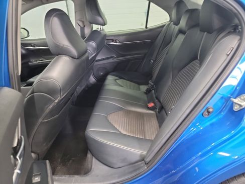 Used 2020 Toyota Camry SE FWD image 27