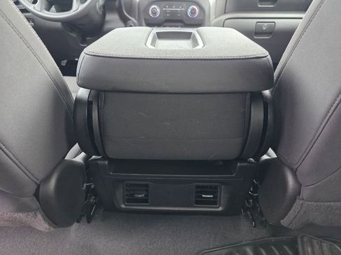 Used 2022 Chevrolet Silverado 1500 Custom image 17