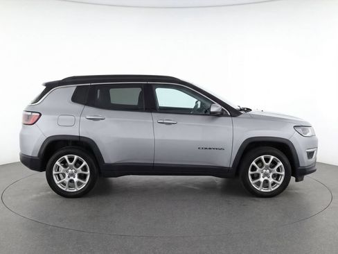 Used 2025 Jeep Compass Limited AWD/4WD image 8