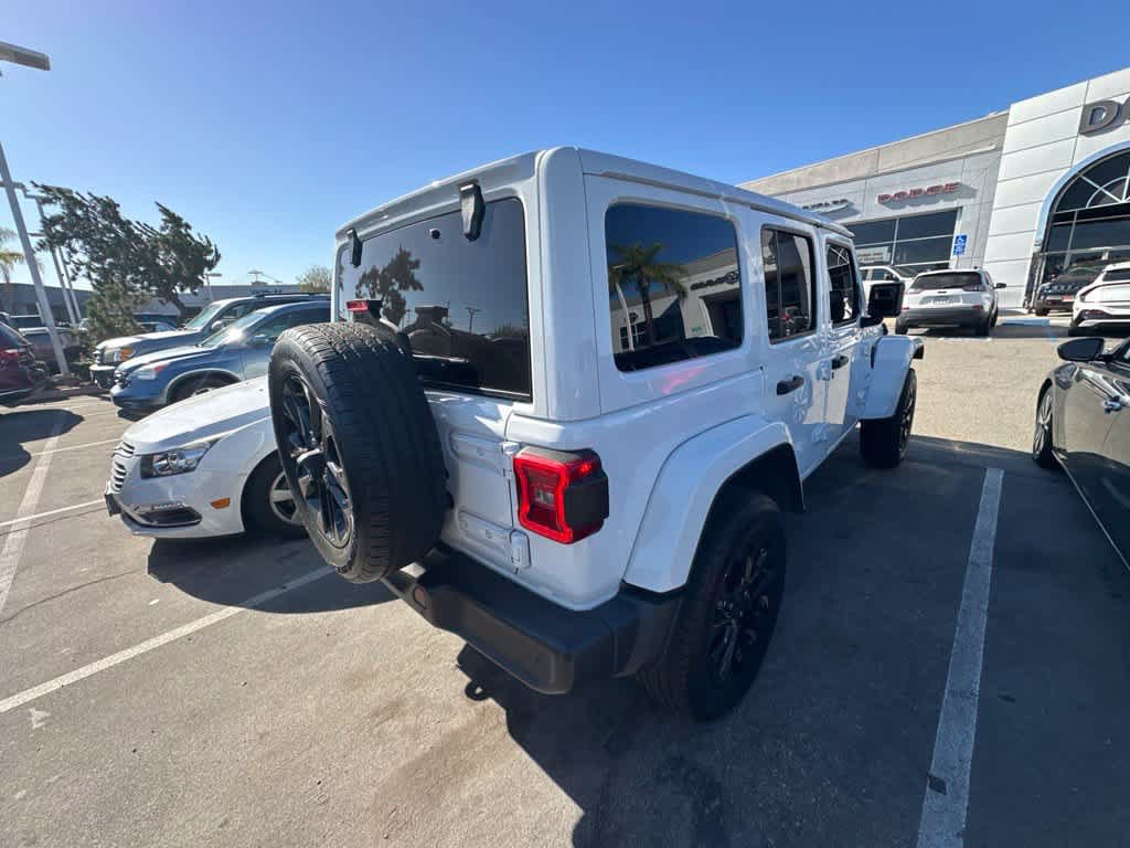 Used 2024 Jeep Wrangler Unlimited Sahara w/ Safety Group AWD/4WD image 3
