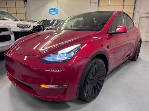 Used 2023 Tesla Model Y Long Range AWD/4WD image 7