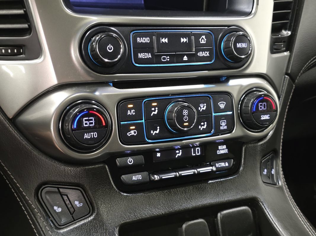 Used 2019 Chevrolet Suburban LT AWD/4WD image 40