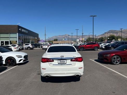 Used 2015 INFINITI Q70 L 3.7 image 5
