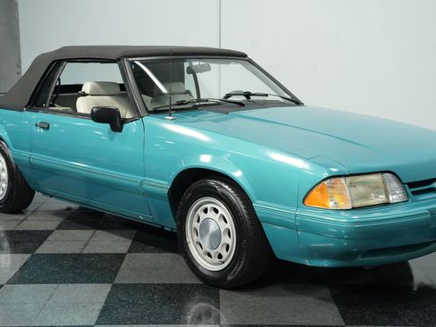 Used 1992 Ford Mustang LX image 13