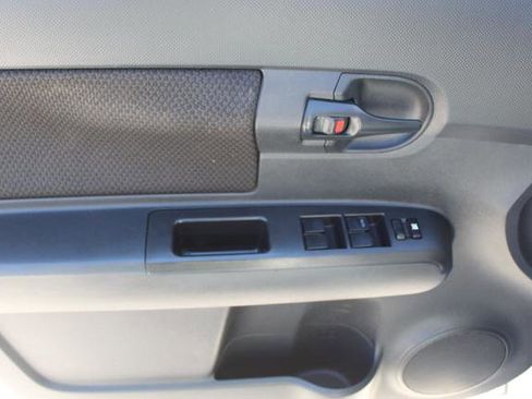 Used 2009 Scion xB image 12