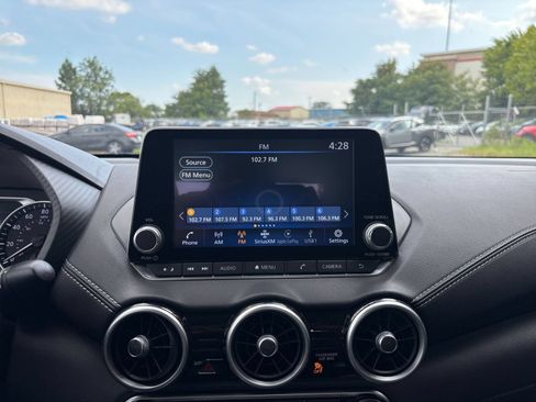 Used 2025 Nissan Sentra SV FWD image 20