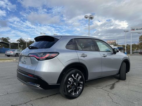 New 2026 Honda HR-V EX-L image 3