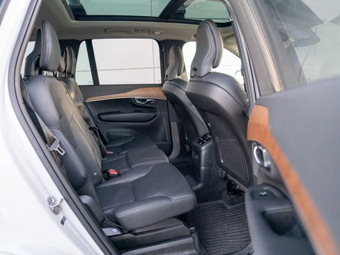 Used 2024 Volvo XC90 T8 Plus w/ Protection Package Premier image 23