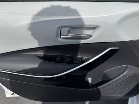 Certified 2025 Toyota Corolla XSE FWD image 14
