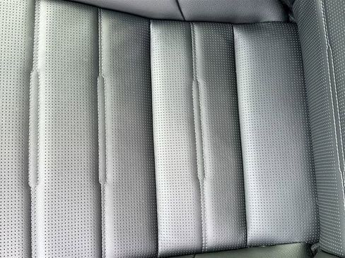 Used 2025 Honda CR-V EX-L image 19