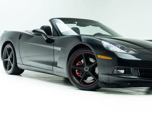 Used 2012 Chevrolet Corvette Convertible w/ 4LT Preferred Equipment Group image 3