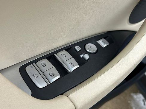 Certified 2023 BMW X3 xDrive30i w/ Premium Package image 17