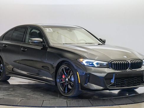 Used 2023 BMW 330i Sedan w/ M Sport Package RWD image 6