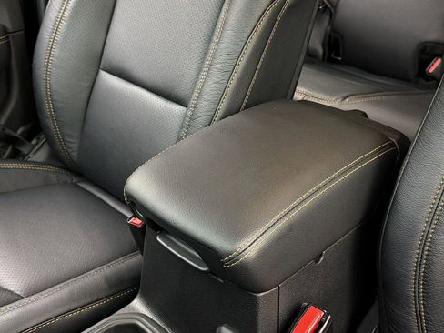 Used 2025 Jeep Wrangler Unlimited Sahara image 37