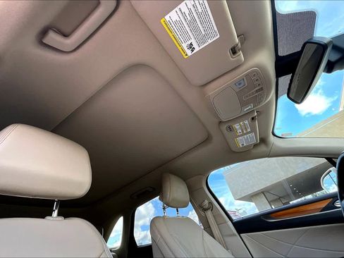 Used 2018 Lincoln MKC Select w/ Select Plus Package image 13