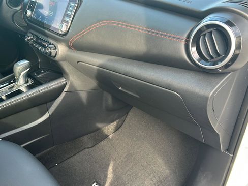 Used 2024 Nissan Kicks SR w/ SR Premium Package image 23