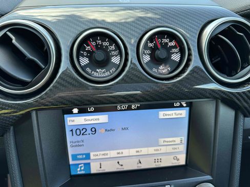 Used 2019 Ford Mustang Shelby GT350 w/ Technology Package RWD image 17