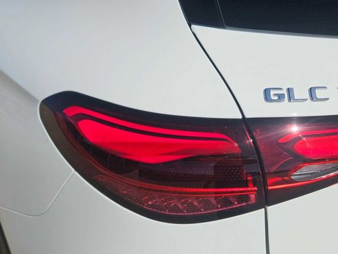 New 2026 Mercedes-Benz GLC 300 image 11