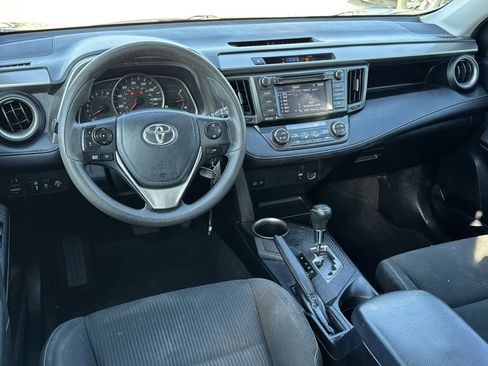 Used 2014 Toyota RAV4 XLE image 7