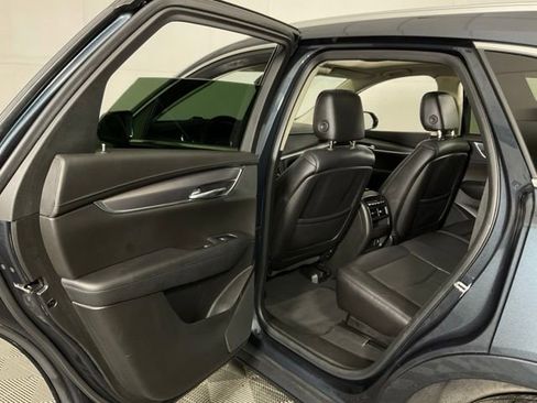 Used 2019 Cadillac XT5 Premium Luxury AWD/4WD image 29