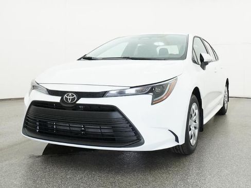 New 2026 Toyota Corolla LE FWD image 32