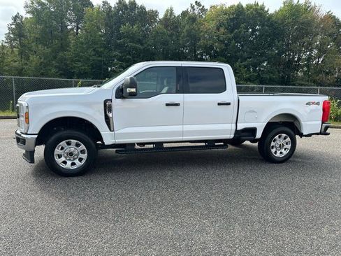 Used 2024 Ford F250 XLT image 9