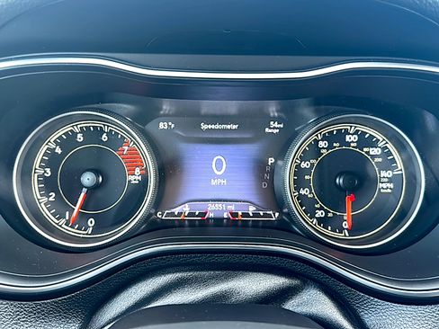 Used 2022 Jeep Cherokee Limited w/ Elite Package image 26