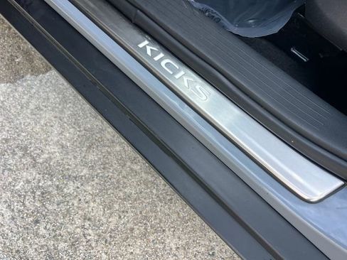 Used 2021 Nissan Kicks SR w/ SR Premium Package image 39