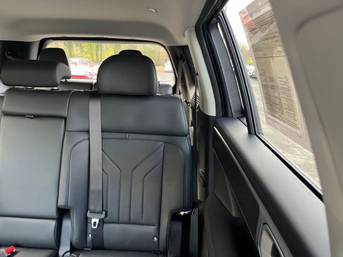 Used 2025 Hyundai Santa Fe SEL image 38