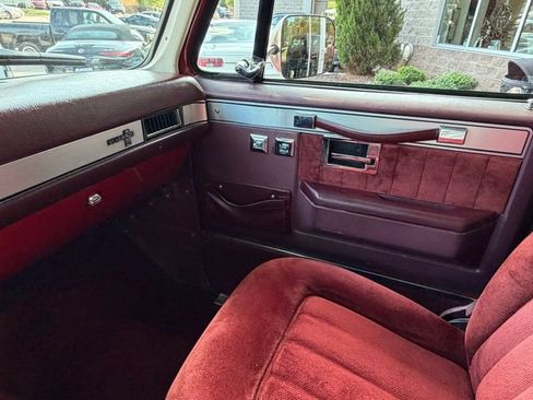 Used 1987 Chevrolet Blazer 4WD image 25