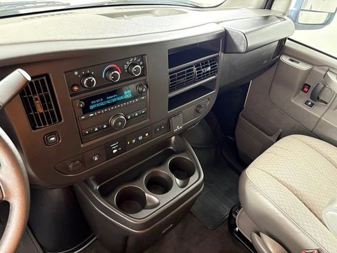 Used 2024 Chevrolet Express 3500 LT w/ LT Preferred Equipment Group RWD image 35