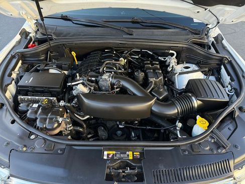 Used 2022 Dodge Durango SXT AWD/4WD image 18