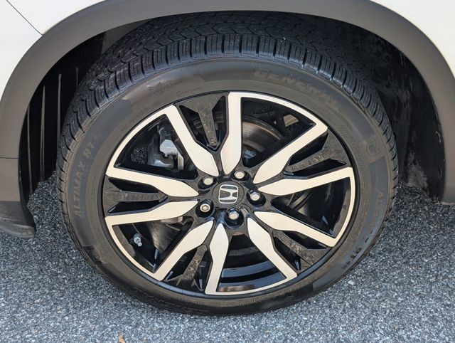 Used 2022 Honda Pilot Touring image 13