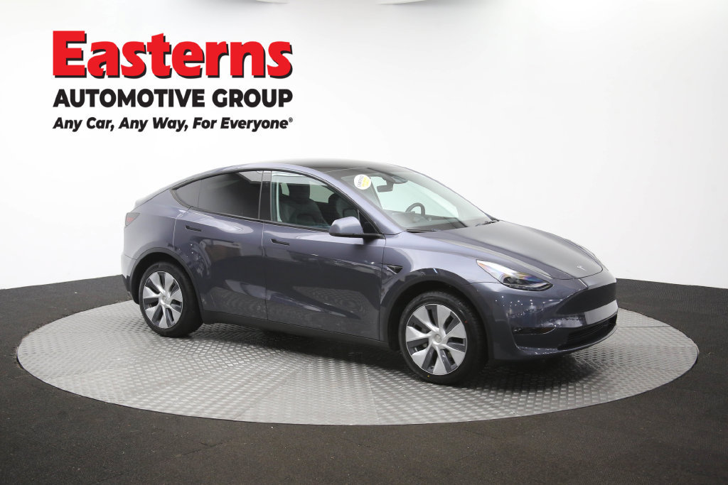 Used 2023 Tesla Model Y Long Range AWD/4WD image 44