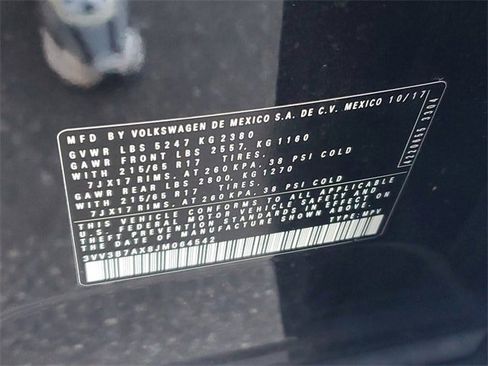 Used 2018 Volkswagen Tiguan SE image 29