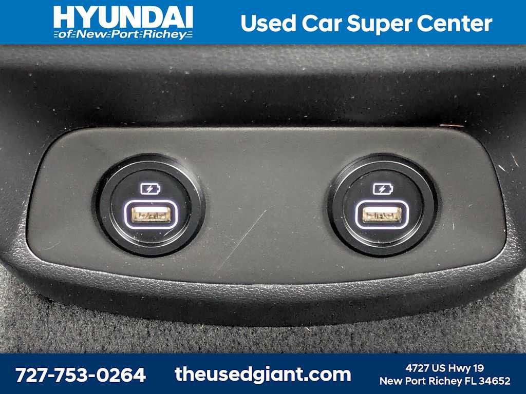 Certified 2023 Hyundai Santa Fe SEL FWD image 17