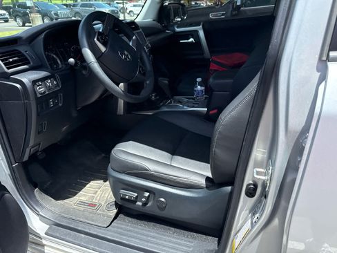 Used 2023 Toyota 4Runner TRD Sport AWD/4WD image 6