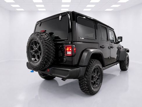 Used 2023 Jeep Wrangler Unlimited w/ Sun & Screen Package AWD/4WD image 6