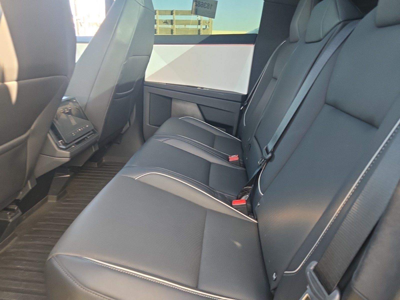 Used 2024 Tesla Cybertruck AWD Crew Cab image 5