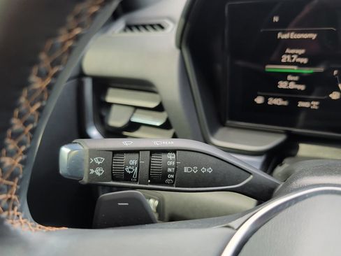 Used 2026 GMC Terrain AT4 w/ Convenience Package III AWD/4WD image 18