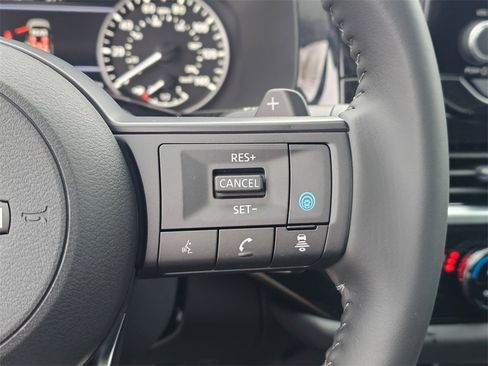 New 2025 Nissan Pathfinder SV w/ SV Premium Package image 37