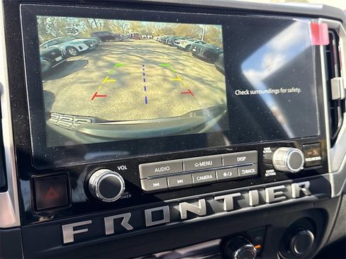 New 2026 Nissan Frontier SV w/ SV Convenience Package image 3