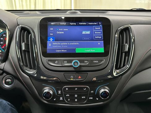 Certified 2022 Chevrolet Equinox RS w/ RS Leather Package image 28