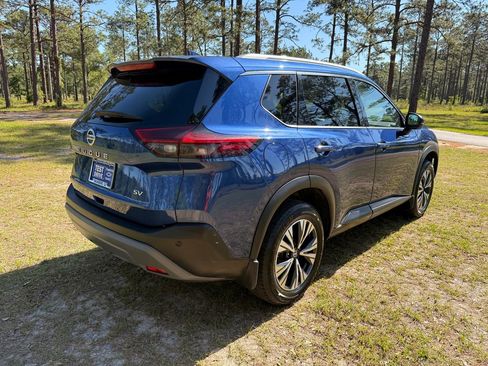 Used 2021 Nissan Rogue SV FWD image 5