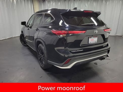 Used 2023 Toyota Highlander XSE AWD/4WD image 6
