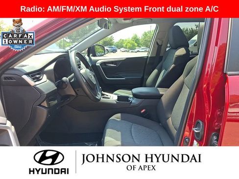 Used 2025 Toyota RAV4 XLE w/ Convenience Package FWD image 3