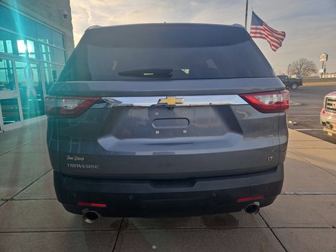 Used 2020 Chevrolet Traverse LT image 25