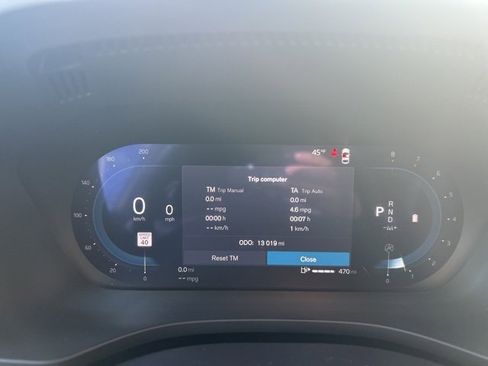 Certified 2025 Volvo XC60 B5 Plus image 20